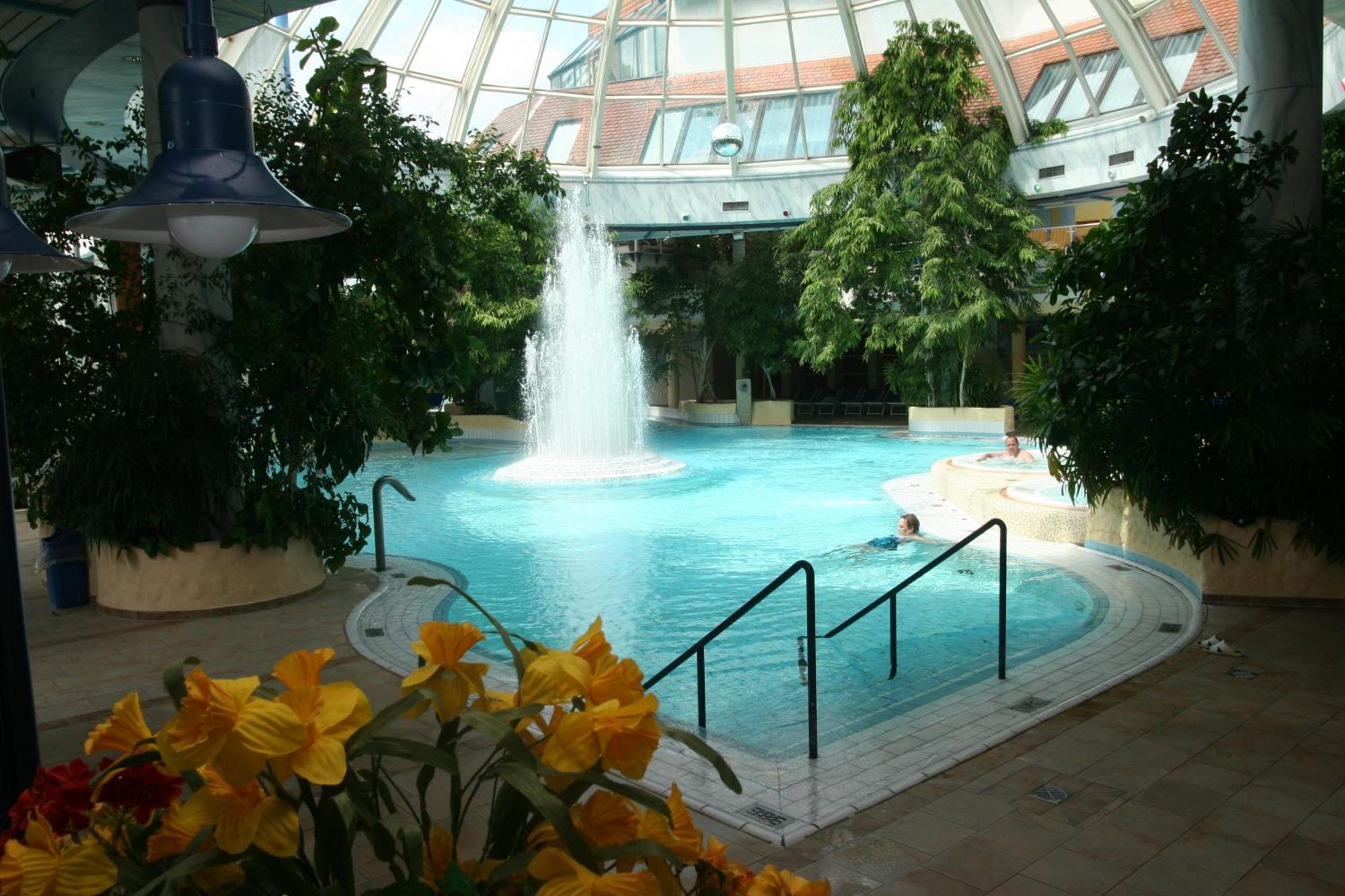 Vital Hotel Westfalen Therme Wellness Resort & Spa Bad Lippspringe Exterior photo