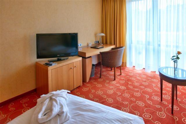 Vital Hotel Westfalen Therme Wellness Resort & Spa Bad Lippspringe Exterior photo